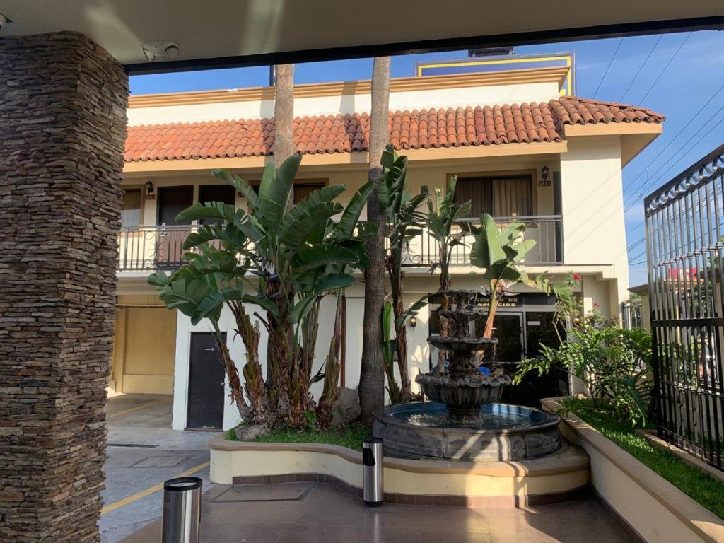 Rancho Mesa de Tijuana Hotel San Luis מראה חיצוני תמונה